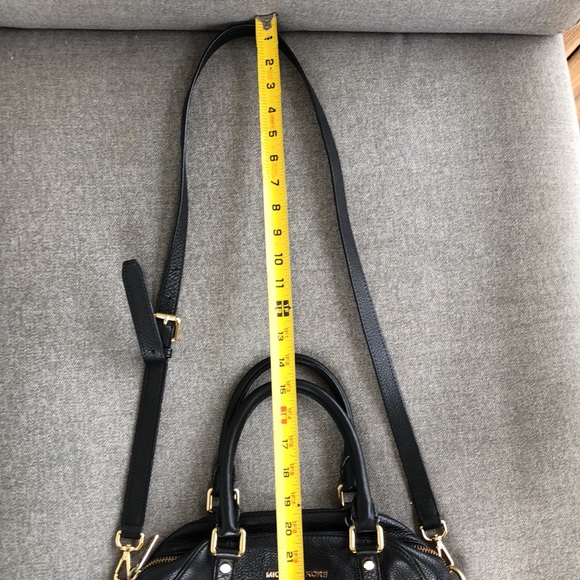 Used twice! - MICHAEL KORS Pebbled Leather Crossbody & Handbag - Picture 14 of 14